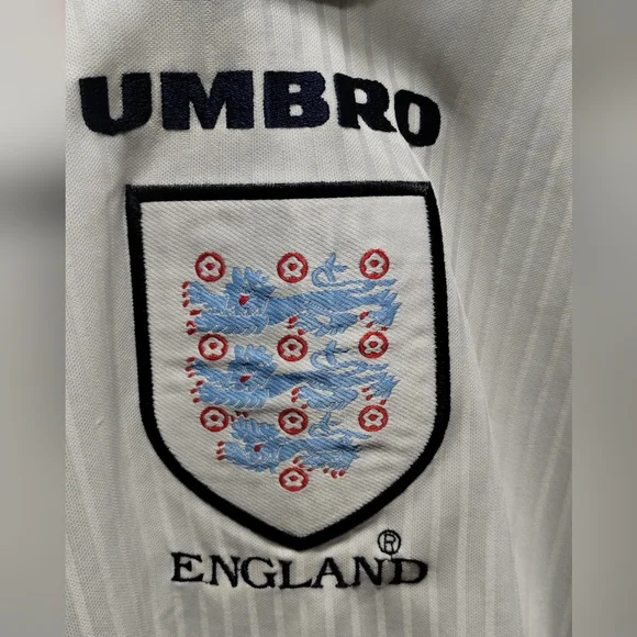 Vintage authentic 1998 England jersey - Picture 2 of 8